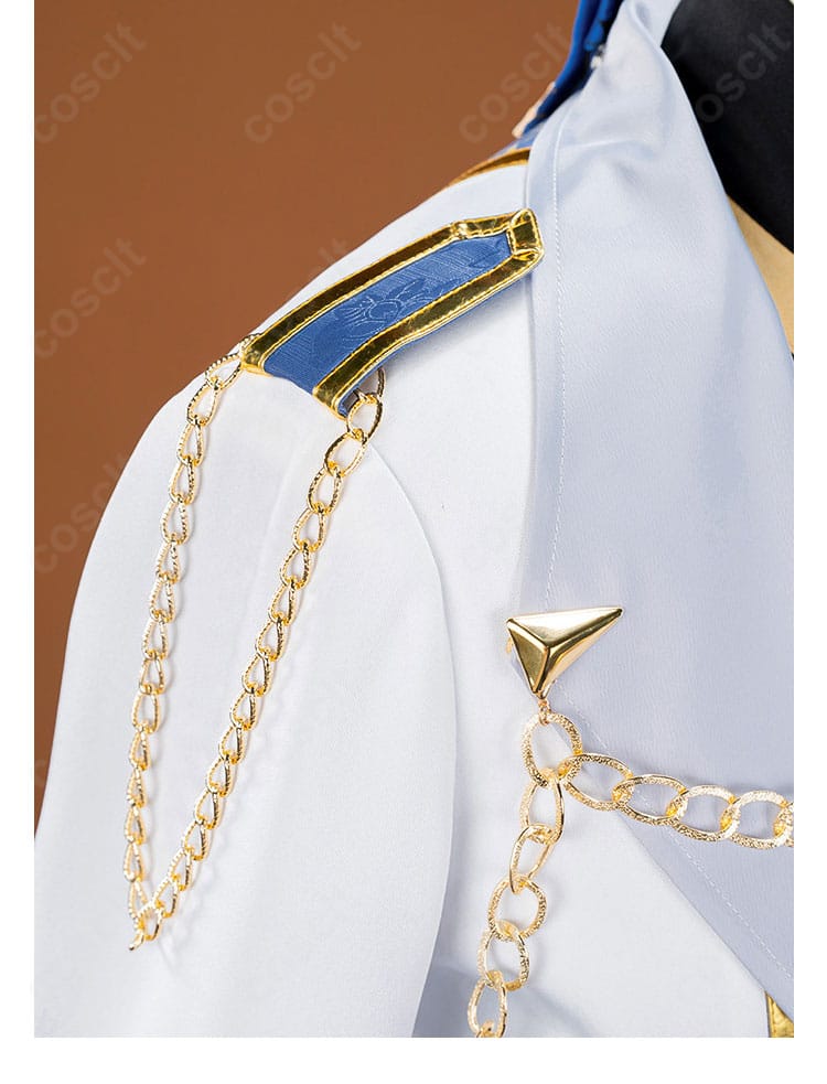 衣更真緒Selectコスプレ衣装の肩部分にあしらわれた華やかな装飾パーツ