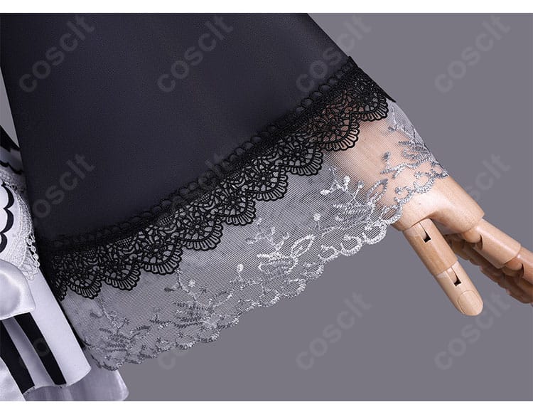 佐伯ミリア コスプレ衣装の袖口装飾ディテール。手元を引き立てるアクセント