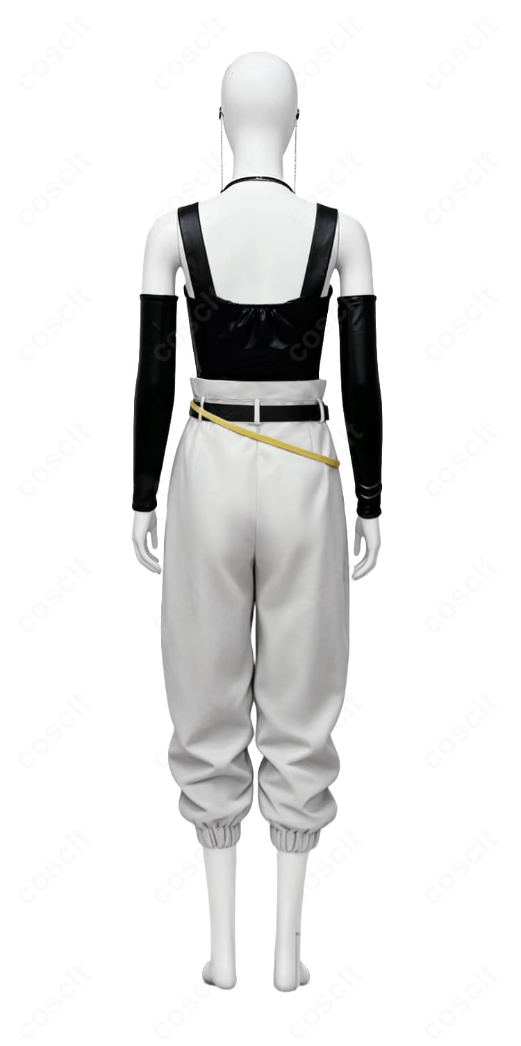 『ガチアクタ』セミュ・グライア コスプレ衣装の背面。トップスとパンツの全体バランス、ベルトを確認できるバックスタイル