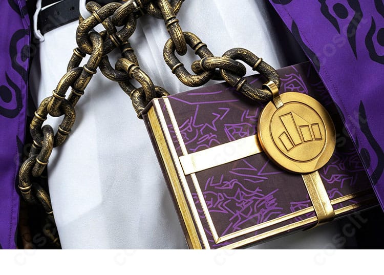 マティアス コスプレ衣装の腰まわりに付属する魔法書型アクセサリーのディテール