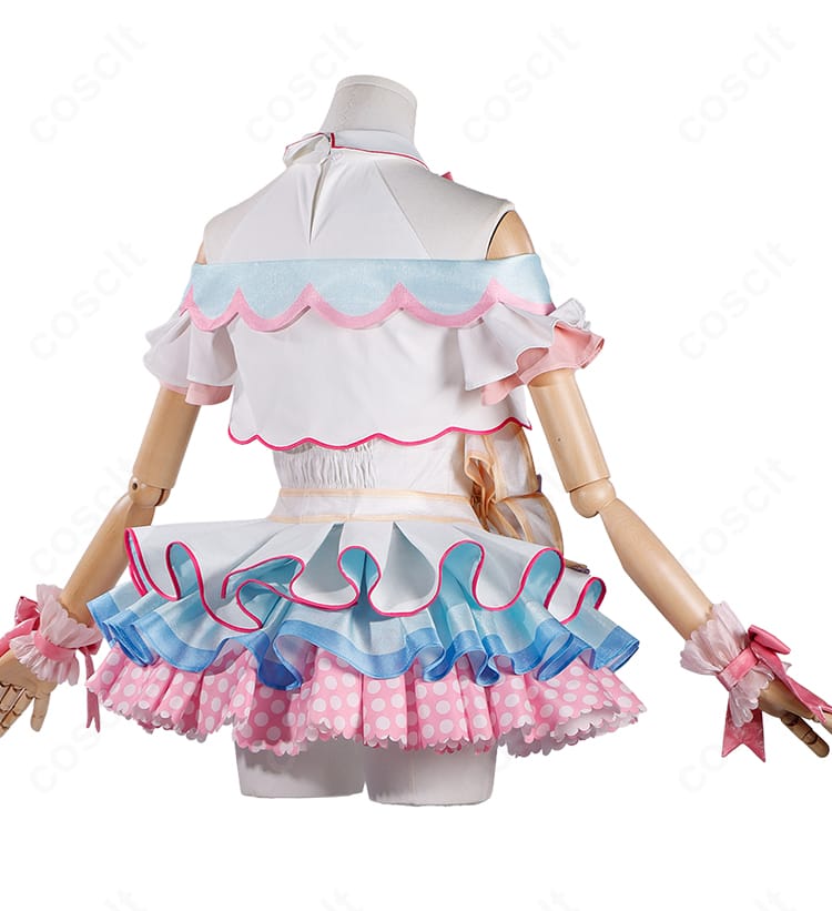 矢澤にこ ビッグストロベリー♡ 覚醒後Ver.コスプレ衣装の背面デザイン、トップスとスカートの後ろ姿