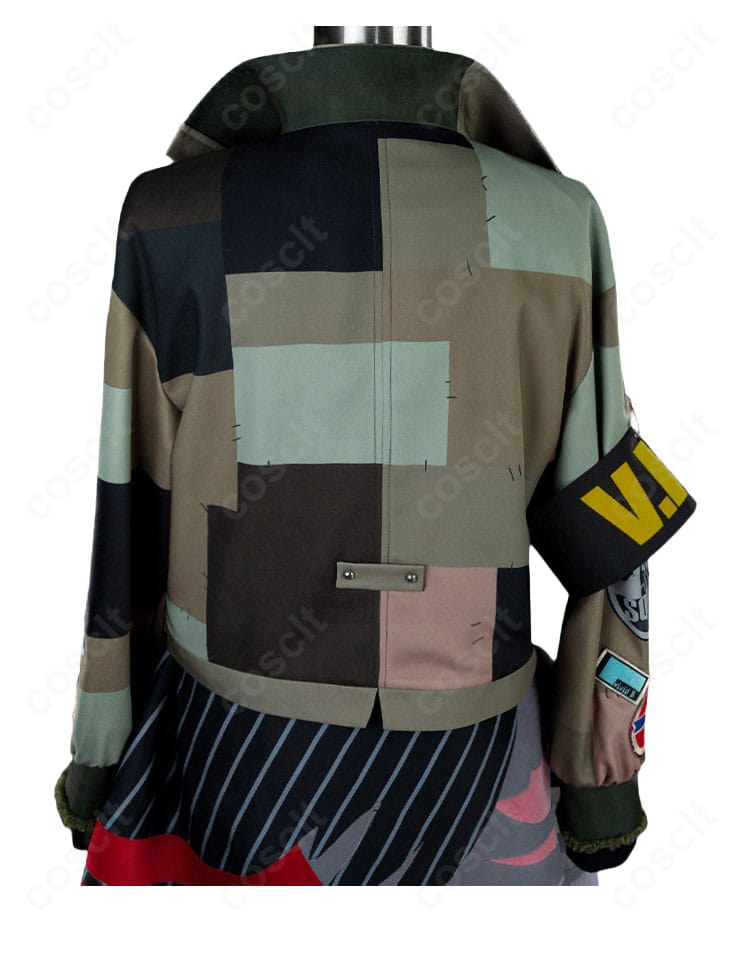 東雲彰人 V.B.S SURVIVORコスプレ衣装の背面全体。ジャケットとパンツのシルエットを確認できる画像