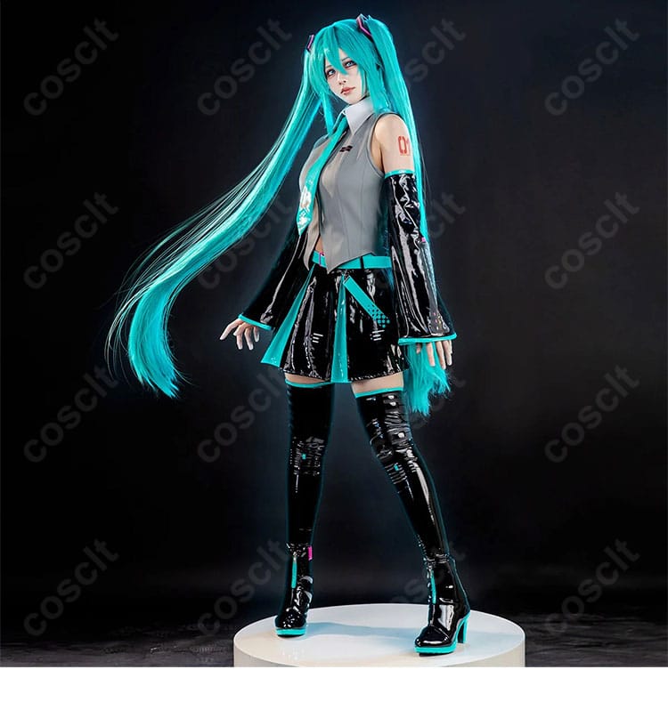 初音ミク V6 パッケージビジュアルVer.コスプレ衣装の着用側面イメージ、レッグカバーとベルトの見え方