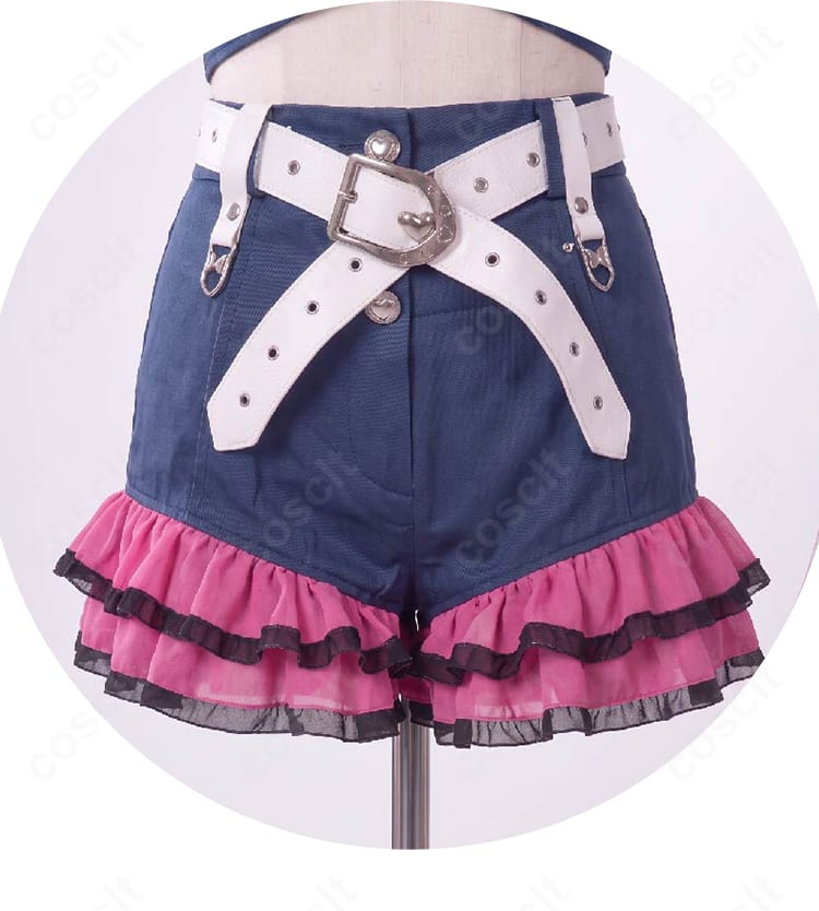 綺々羅々ヴィヴィ コスプレ衣装のショートパンツとベルト装飾の拡大画像
