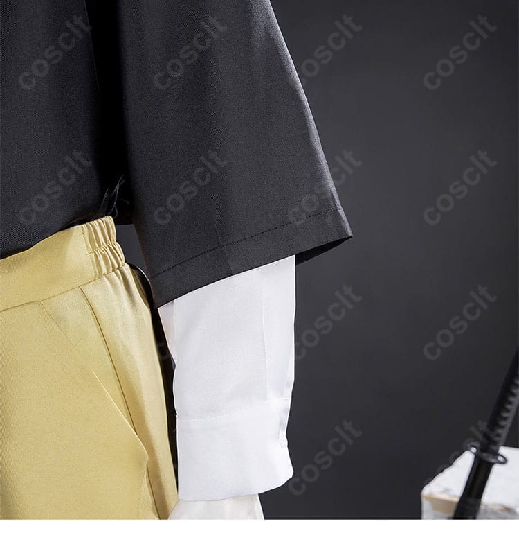 漣伯理コスプレ衣装の袖口に施された装飾と仕上げの詳細