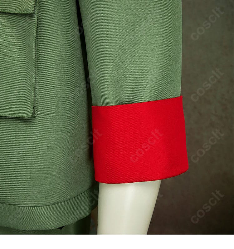 コロネロ コスプレ衣装に施された袖口装飾の形状と配色
