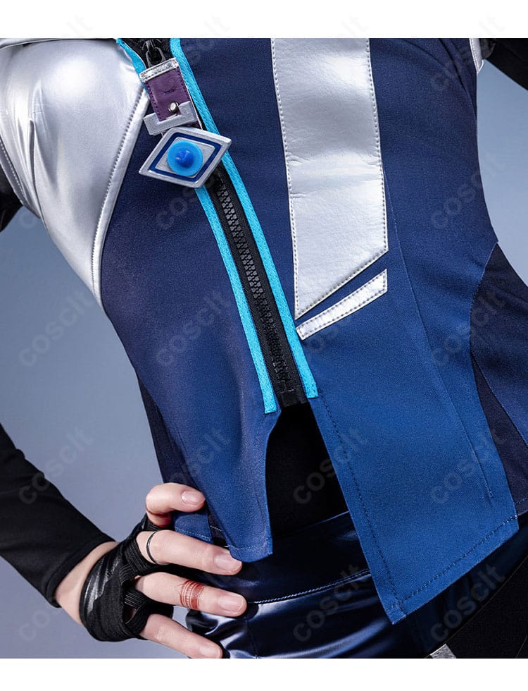 フェイドのコスプレ衣装に採用した上衣前面ファスナーとファスナーチャームの細部