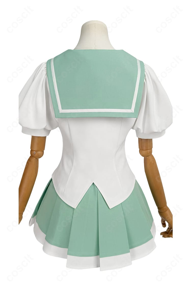 私立鳳学園女子制服コスプレ衣装の背面デザインとセーラーカラーの形状