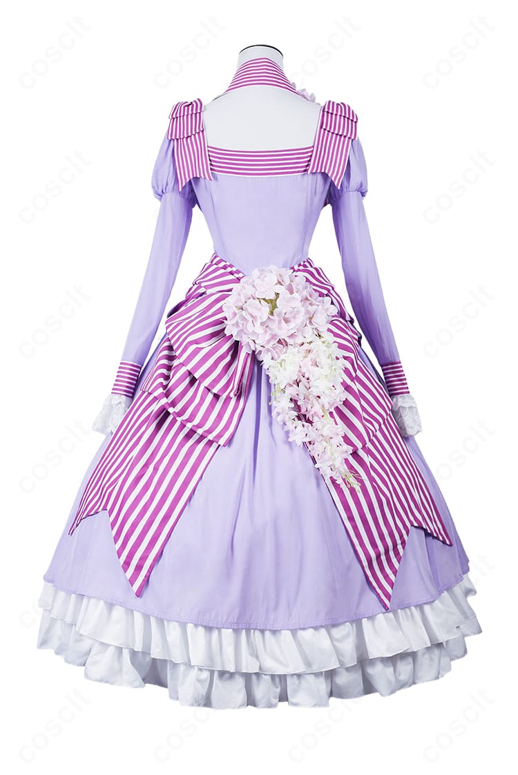 木之本桜コスプレ衣装の背面デザインとスカートの広がり