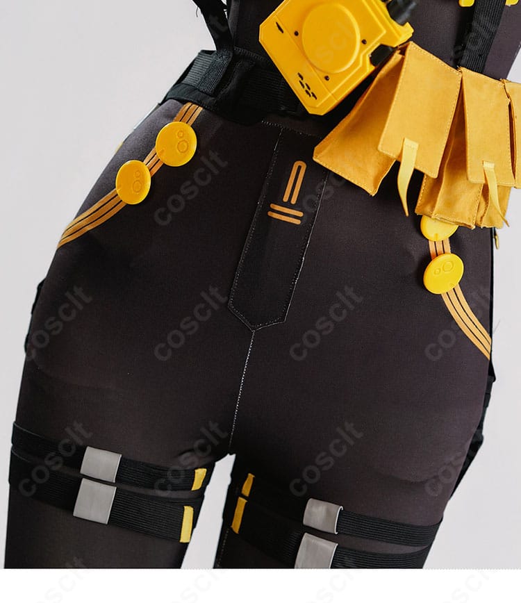 ヴェクター コスプレ衣装のパンツ周辺とベルト装飾のディテール