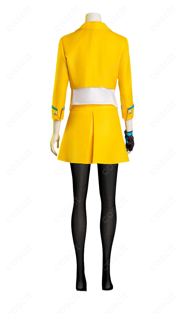 希月心音コスプレ衣装の背面デザインとジャケット、スカートのシルエット