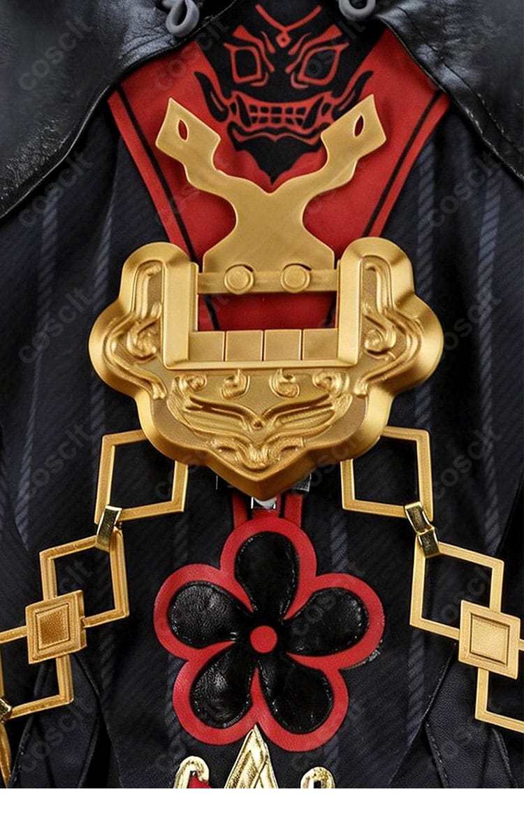 鎖暝コスプレ衣装の背面装飾の細部