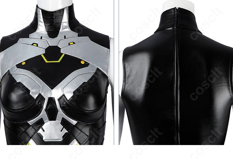 シオンのコスプレ衣装 コートの前身頃と背肩部分のディテール