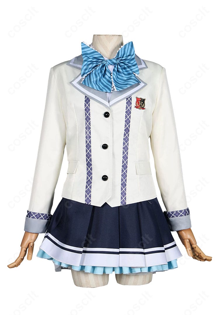 珠洲島有栖 制服Ver.コスプレ衣装の正面全体。白いジャケットとネイビーのプリーツスカートを組み合わせた制服スタイル