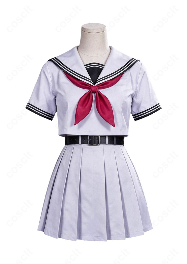古石ビジューの制服衣装、白いセーラートップスとプリーツスカートのディテール展示