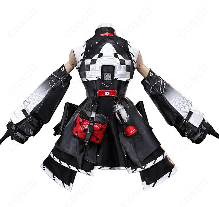 ティフォロス コスプレ衣装の背面デザインと後ろ姿