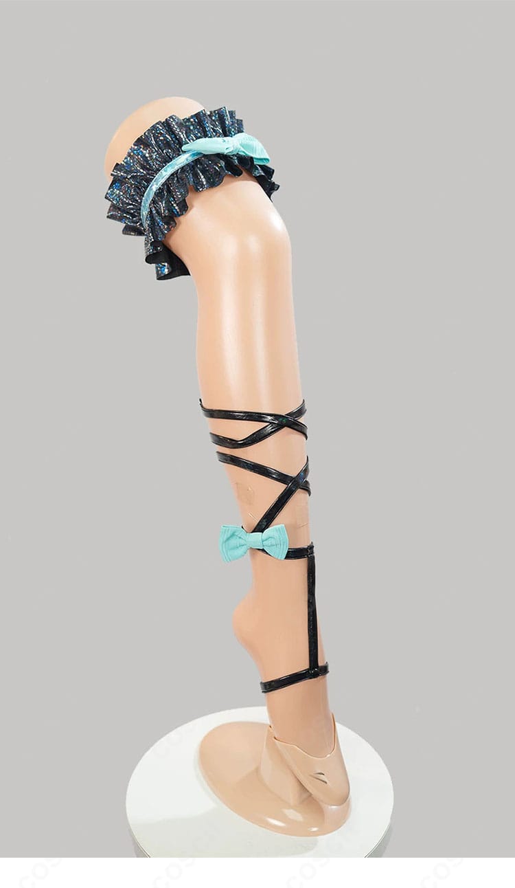 勝利の女神:NIKKE リトルマーメイド 水着風コスプレ衣装の脚部装飾ディテール画像