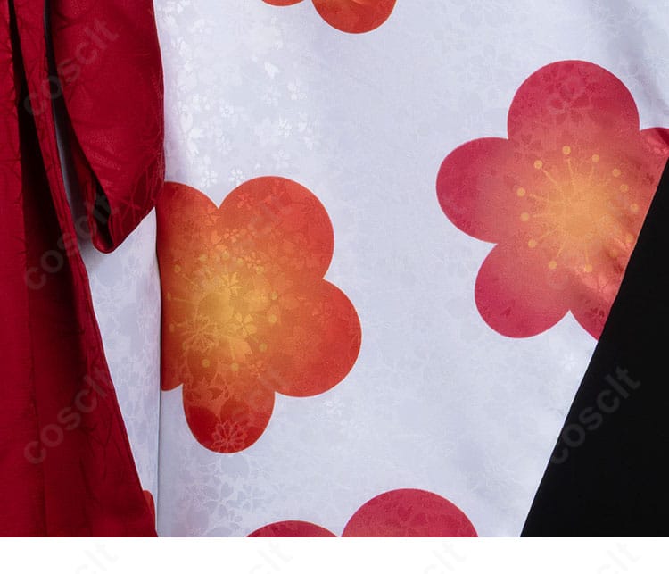 桃園奈々生 2025新年ver. 着物にあしらわれた色鮮やかな花柄の拡大画像