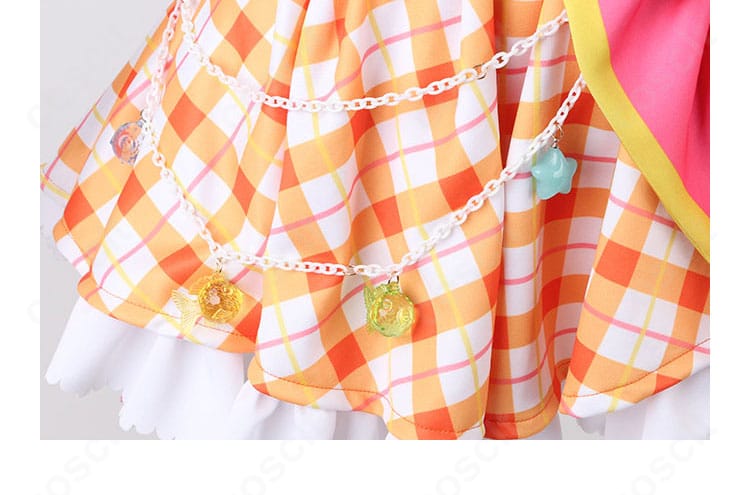 スペシャルウィーク 水着コスのスカート裾フリル。軽やかなシフォン素材で写真映えする質感の接写