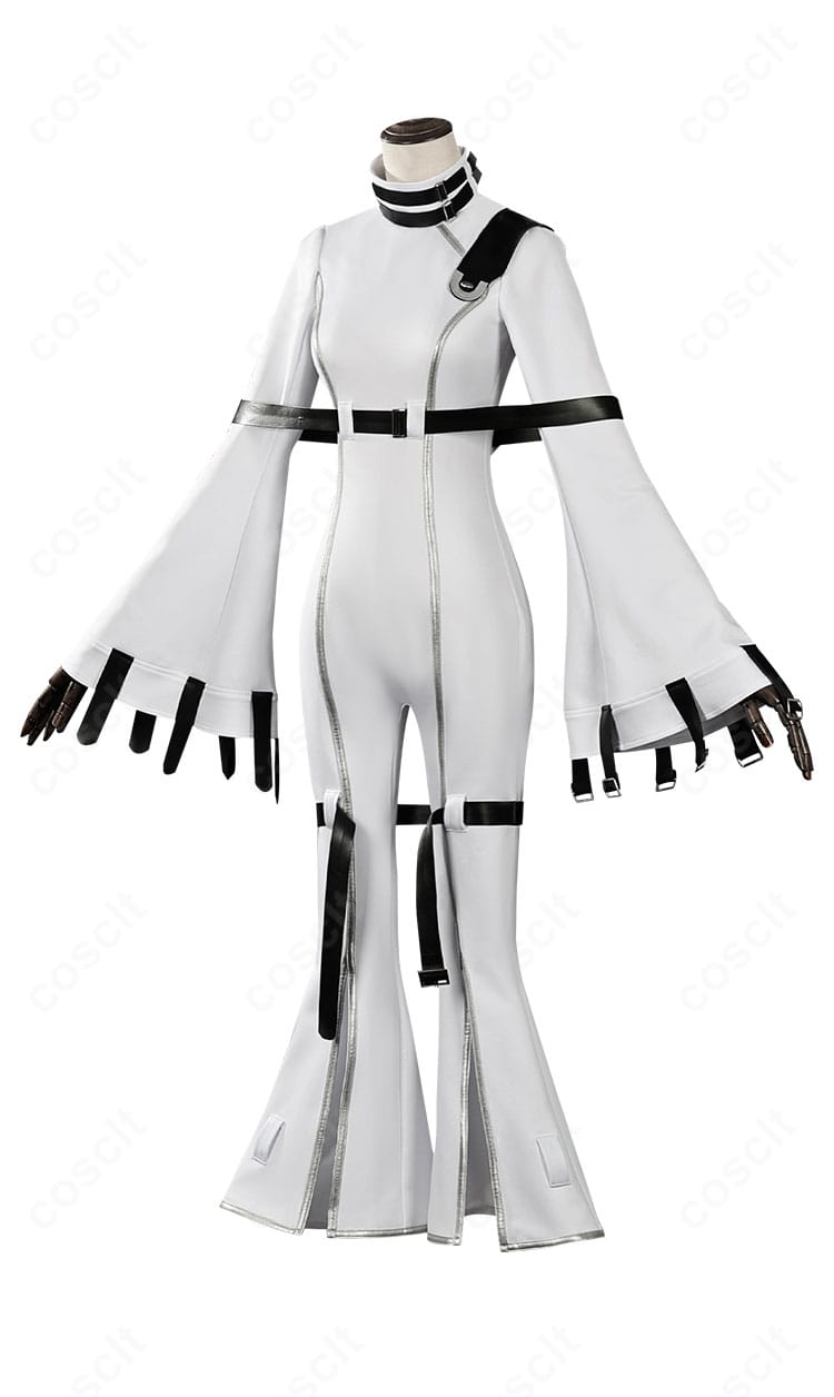 コードギアス C.C. 拘束衣コスプレ右側面。立体裁断によるフィット感とパネルラインの見え方をチェック