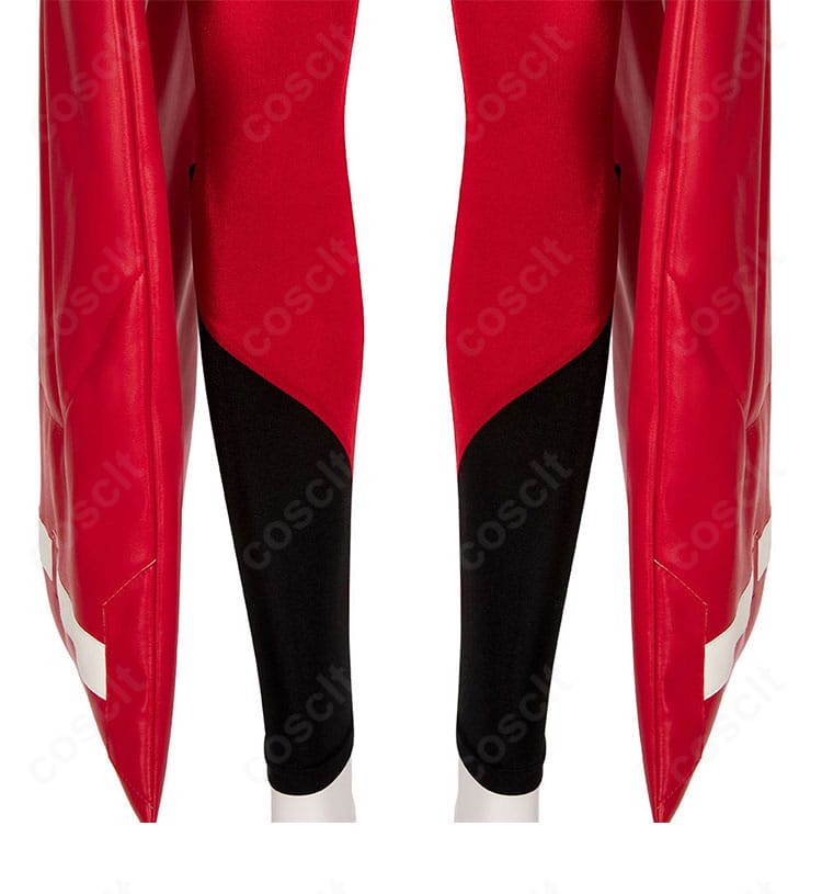 オーバーウォッチ2 キリコ衣装のパンツ前面。シワになりにくい生地で整った見た目を維持