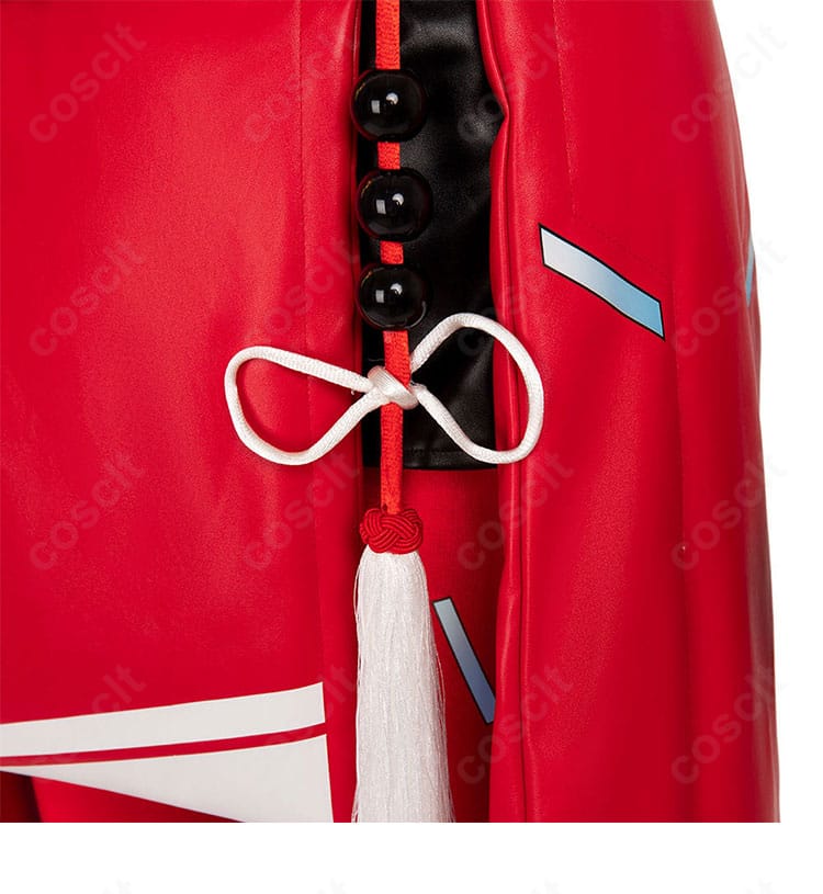 オーバーウォッチ2 キリコ衣装のベルト・アクセの近影。メタルパーツの質感と固定構造を表示