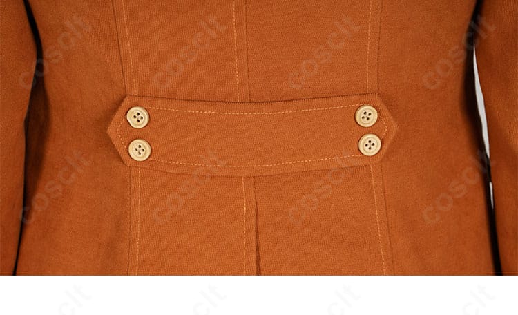 バイオハザード RE:4コート背面。肩ヨークとバックベルトの構造を確認できる再現ディテール