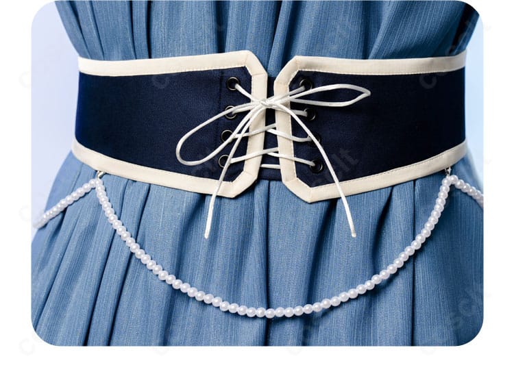 コルセットベルト装飾のアップ。面ファスナー仕様で調整・着脱が容易。