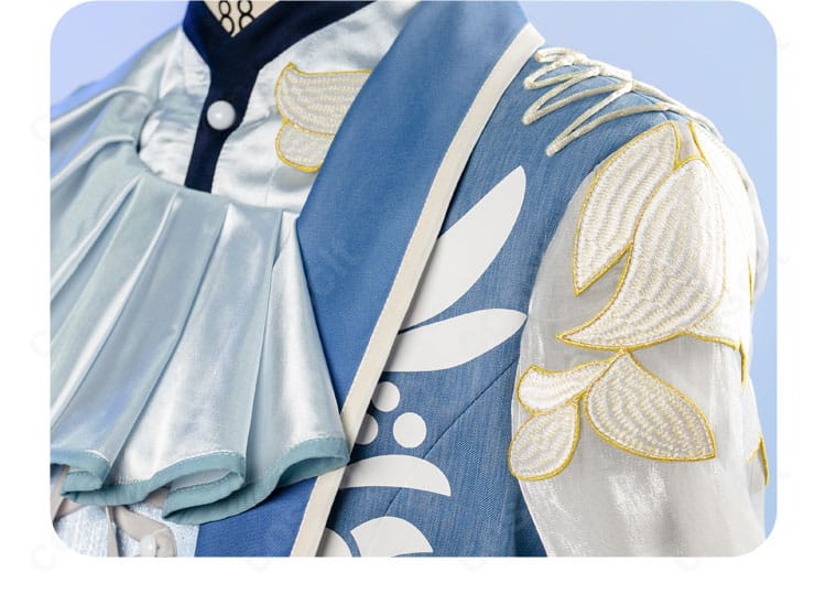 乱凪砂 シークレットスカイ衣装の肩・袖刺繍ディテール。繊細なステッチワークを強調。