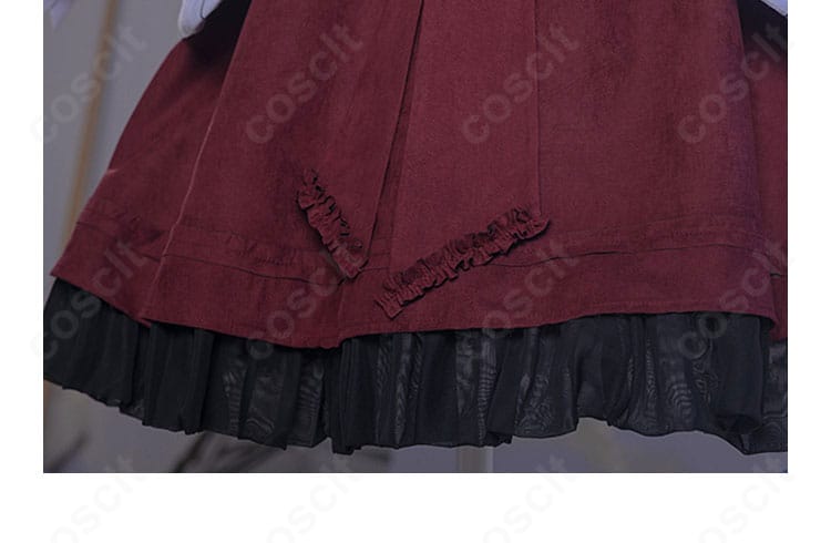 時空の絵旅人 コスプレ衣装のスカート裾ディテール。レースと刺繍の重なりが華やかさを演出。