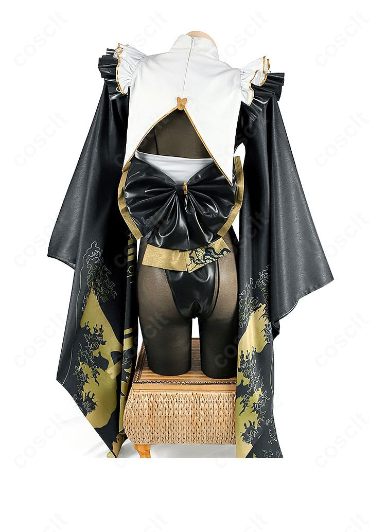 NIKKE ブラン ビューティフルデイズのコスプレ衣装 背面全体。大きな蝶結びとライン構成を忠実再現