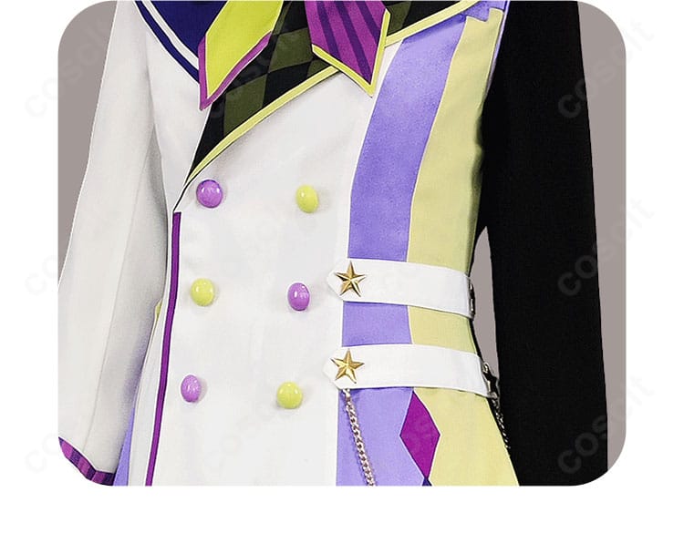 神代類コスプレ衣装の腰部ボタン装飾。配置バランスと金具の質感を強調。