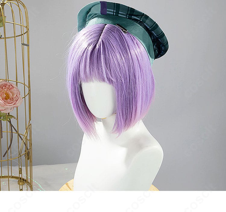 帽子を着用した正面画像。コスプレにぴったりのアクセサリー。