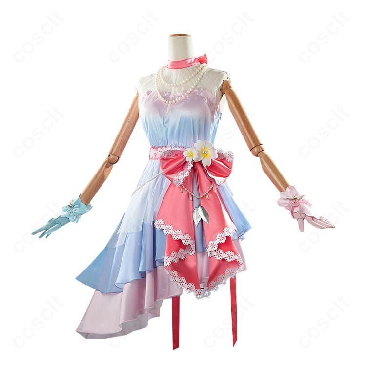 左側面のディテール。透明ストラップの安定感とスカートのラインが伝わる構図。