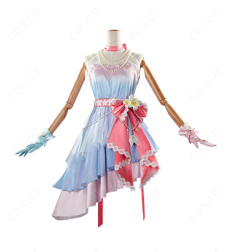 サクラチヨノオー Fleur Enneigée衣装の正面全身。配色・装飾を忠実再現し、シルエットの美しさが分かる画像。