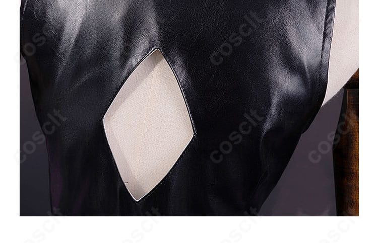 しゅごキャラ! ほしな歌唄 ブラックダイヤモンド衣装の背面装飾ディテール。後ろ姿の装飾バランスとラインを強調