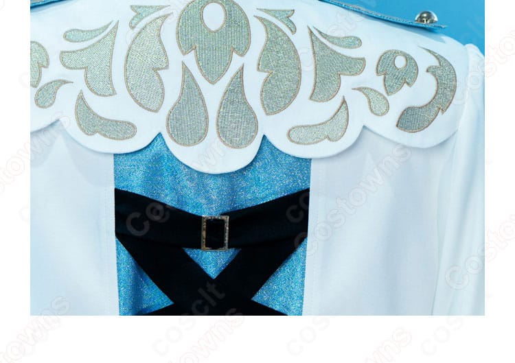 姫宮桃李『TRIP』衣装の袖とパンツ装飾アップ。袖口の飾りテープとパンツのアクセントを強調