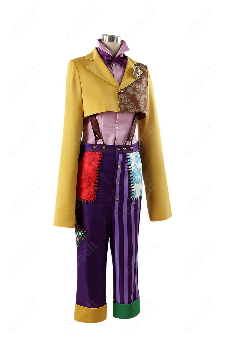 ツイステ リドル・ローズハート 同衣装の側面。横から見たシルエットと帽子・尻尾の立体感がわかる写真