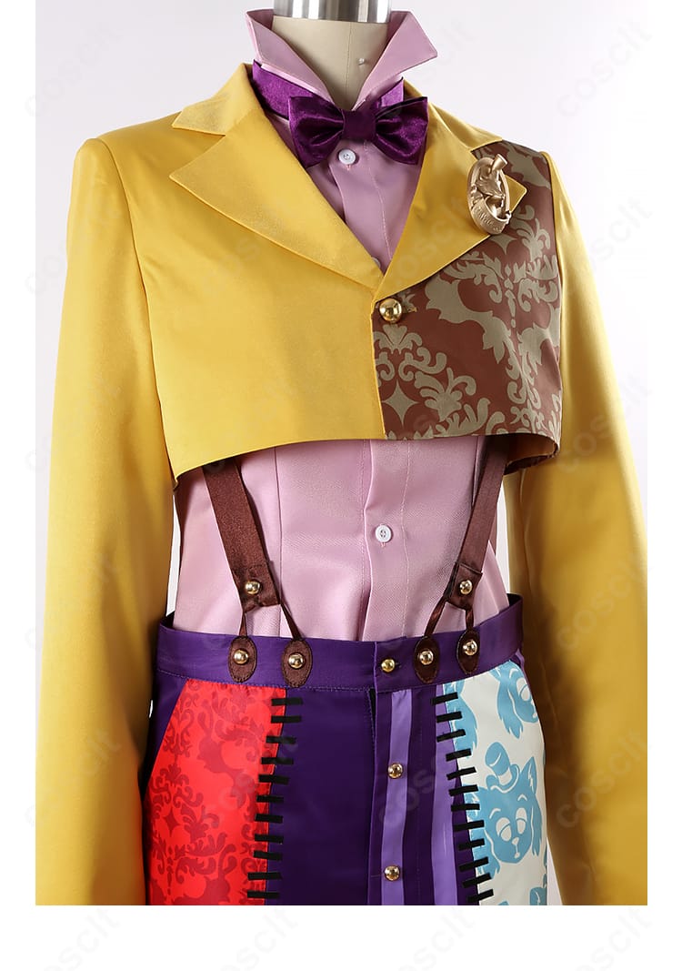 ツイステ リドル・ローズハート 同衣装の装飾ディテール。刺繍や素材の質感、蝶ネクタイの形状を強調したアップ