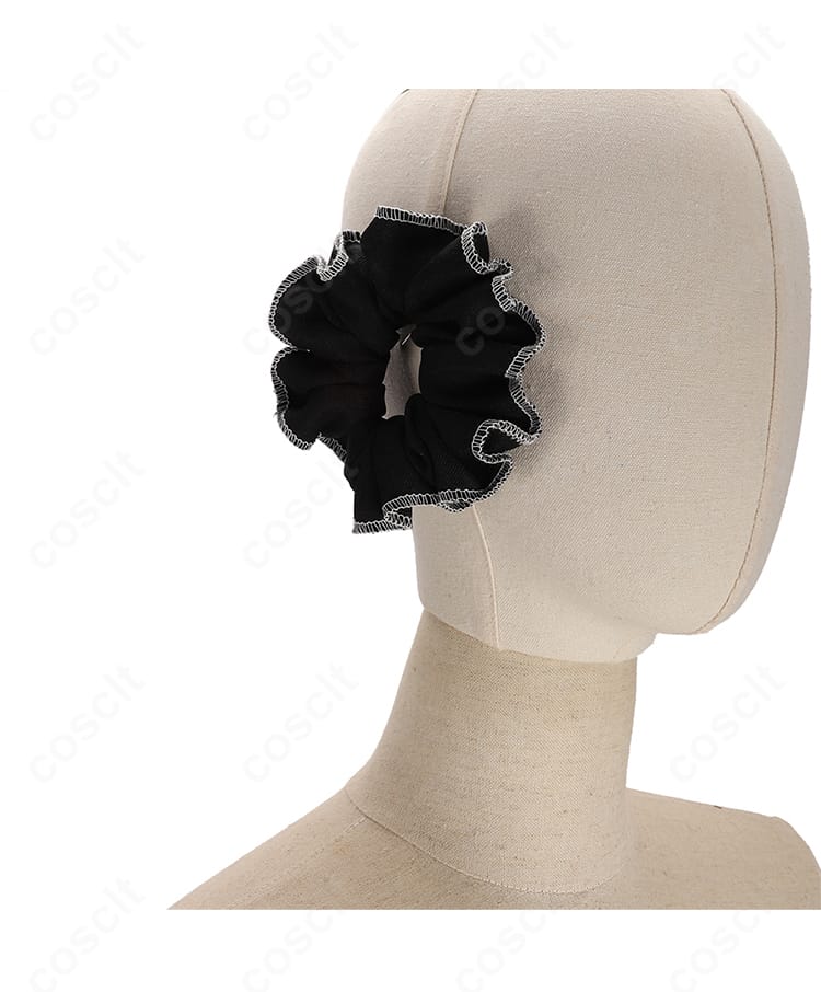 朝比奈まふゆ「止められない想い」衣装の髪飾り・ヘッドアクセのクローズアップ。繊細な装飾と色味でキャラクター性を引き立てる小物ディテール。