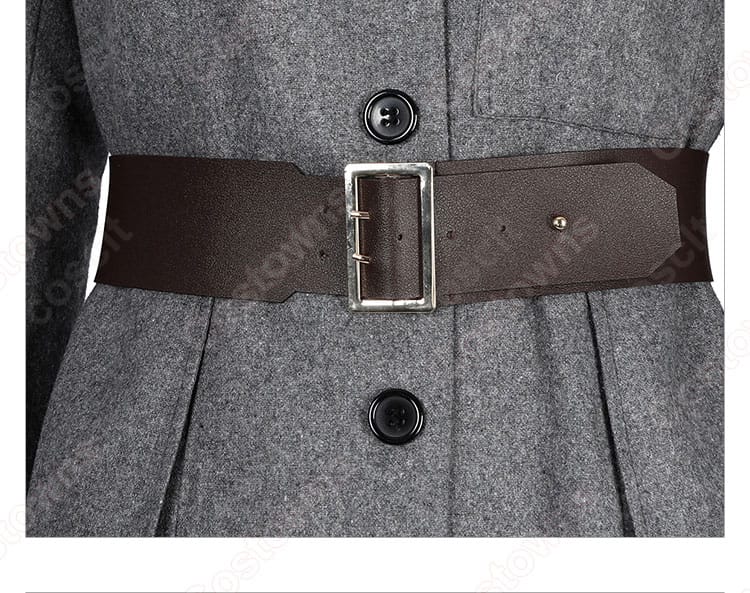 ウエスト周りとベルト装飾、ラペルの縫製が分かるダイアナ・プリンス衣装の近接画像