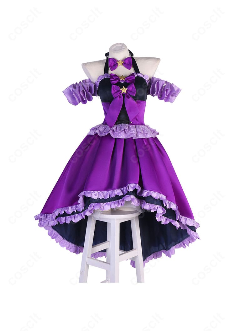 しゅごキャラ! ほしな歌唄のコスプレ衣装を正面から撮影。アイドルらしいハリ感と大人っぽいシルエットが高再現で、イベントや撮影会に適したデザイン。