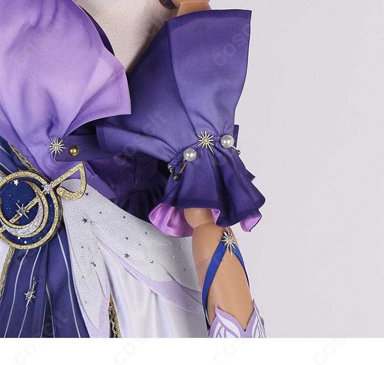 ロビン衣装の肩と袖の装飾クローズアップ。立体的なパーツ配置と丁寧な縫製で、近距離撮影でも映える高再現仕様。