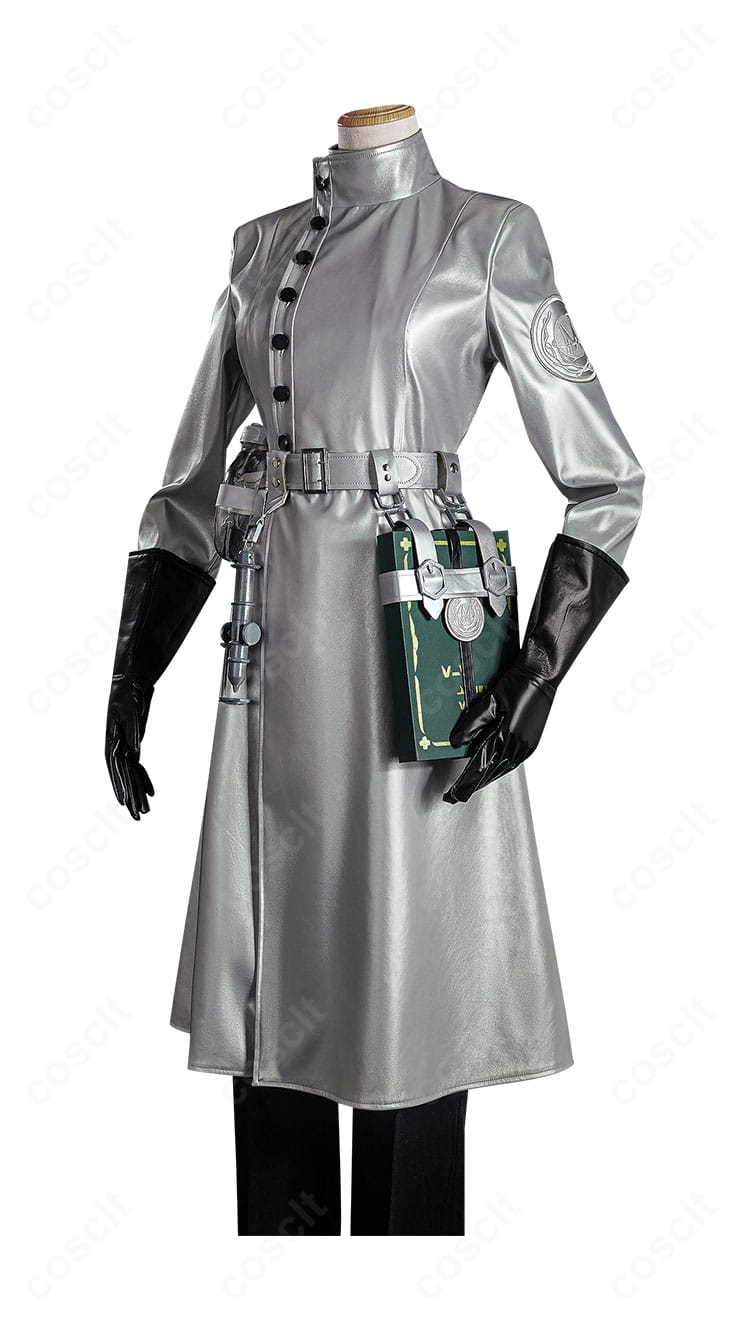 戚十一（骨董商）菌糸研究のコスプレ衣装側面。トレンチのラインと輪環配置が分かる角度