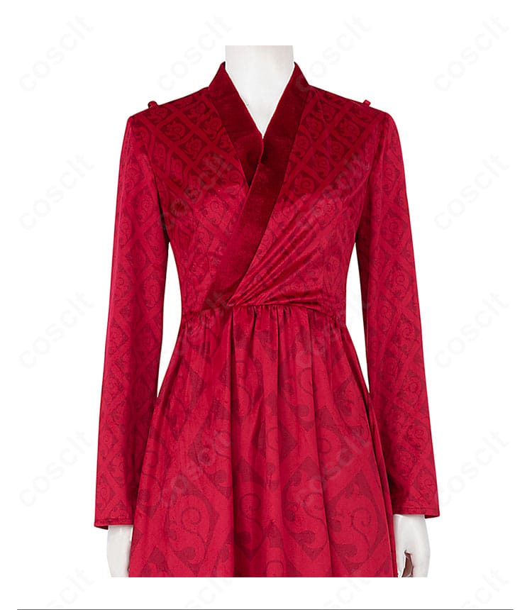 ヘラ衣装の胸部装飾クローズアップ。刺繍と立体装飾の質感で存在感を強調。