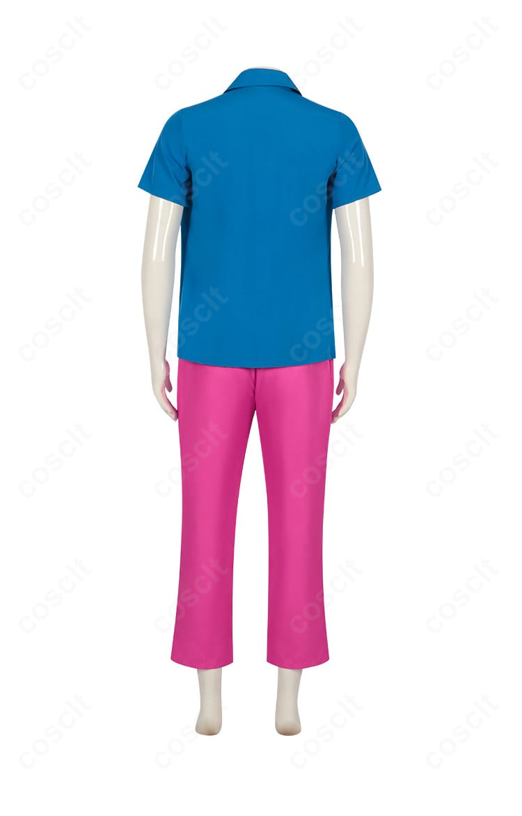 ゾン100 竜崎憲一朗 通常衣装コスプレの背面。背中のラインと裾の落ち感まで再現した360度の見映え。