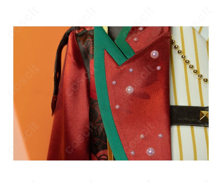 Trickstar『Xday』衣装の左襟周辺。刺繍と縁取りの精密な仕上がりを示す近接写真。