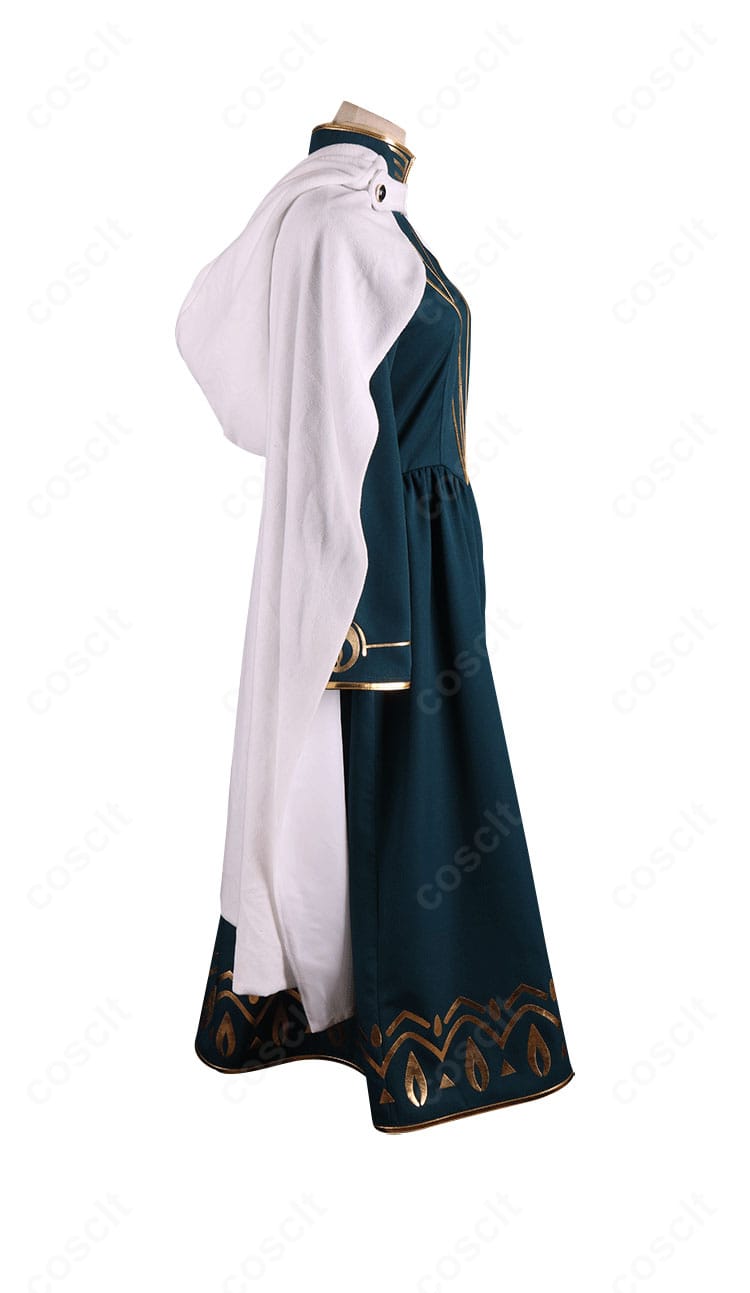 オクトパストラベラーII テメノス・ミストラル コスプレ衣装の側面。披風風パーツや縁飾り、ローブのハリ感あるラインを確認できる角度