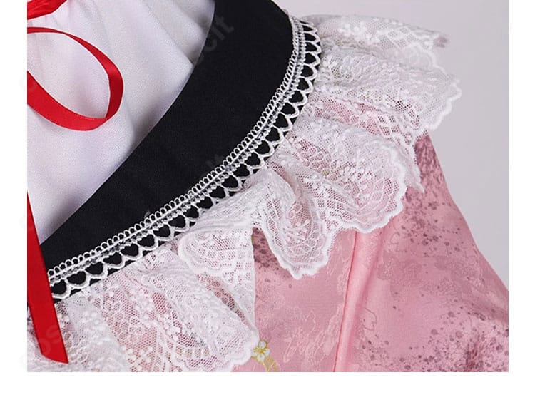 暁山瑞希コスプレ衣装の襟元フロント装飾ディテール