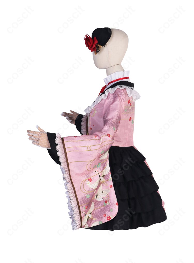 暁山瑞希コスプレ衣装・左側面の装飾と袖ディテールの近接写真